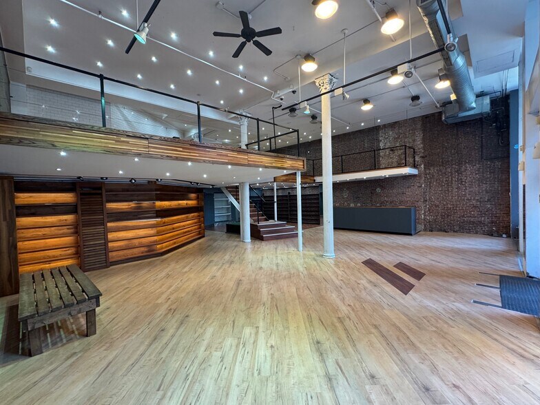 649-659 Broadway, New York, NY à vendre - Photo de l’immeuble – Image 3 sur 8