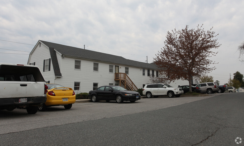 10425 Southern Maryland Blvd, Dunkirk, MD à louer - Photo de l’immeuble – Image 2 sur 30