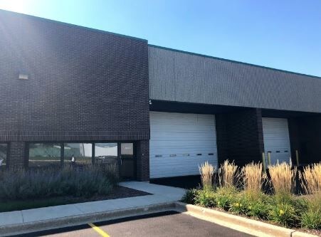 2050 S Mount Prospect Rd, Des Plaines, IL à louer - Photo de l’immeuble – Image 2 sur 6