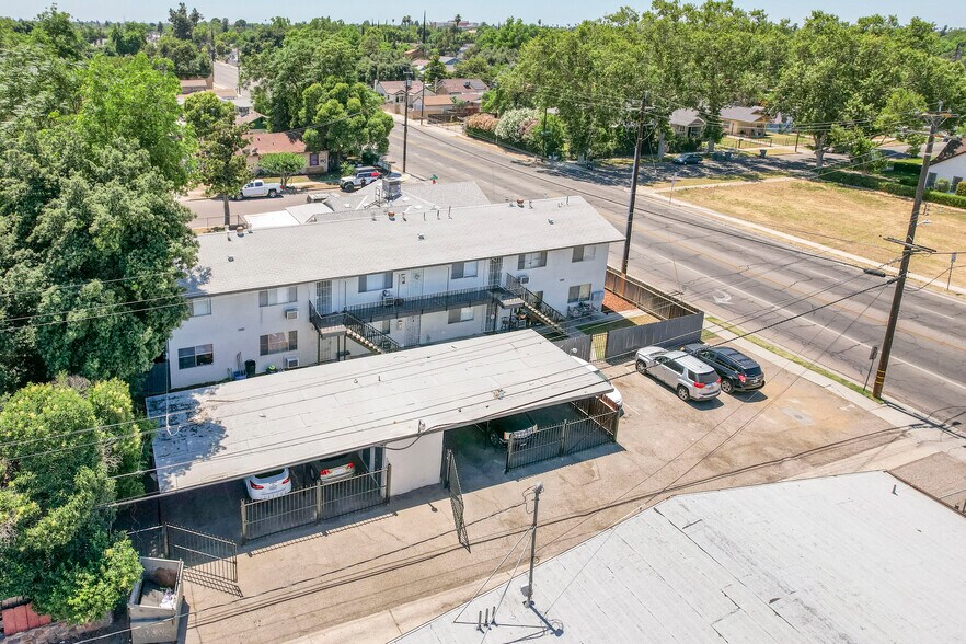 446 N Maple Ave, Fresno, CA à vendre - Photo de l’immeuble – Image 2 sur 3