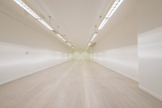 2842-2912 Colorado Ave, Santa Monica, CA à louer Photo intérieure– Image 2 sur 2