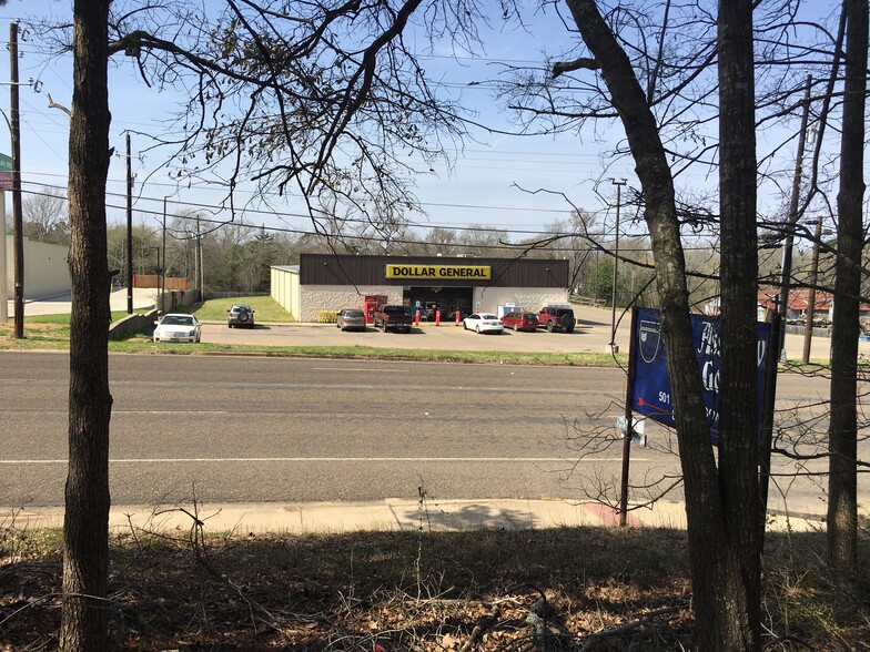 806 S Commerce St, Overton, TX à vendre - Photo de l’immeuble – Image 2 sur 8