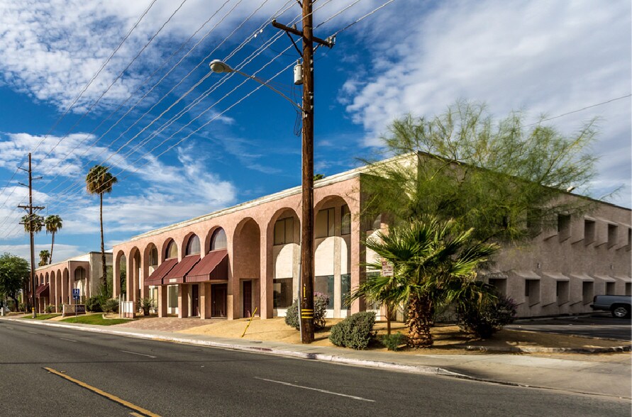 45691 Monroe St, Indio, CA à louer - Photo de l’immeuble – Image 3 sur 31