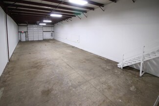 Plus de détails pour 582 E Burnett Rd, Island Lake, IL - Industriel/Logistique à louer