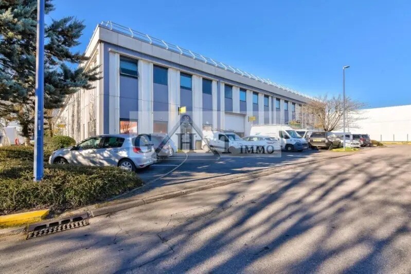 Bureau dans Aulnay-sous-Bois à louer Photo de l’immeuble– Image 1 sur 7