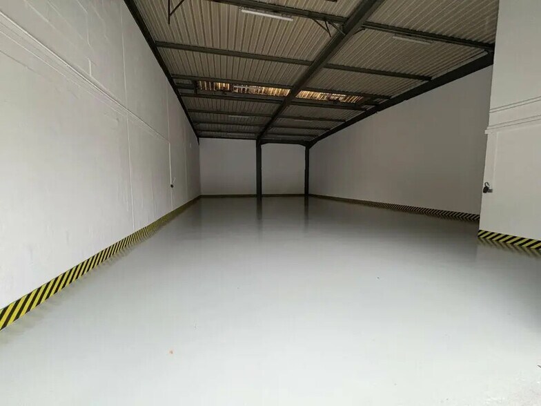 Bureau dans Gonesse à louer - Photo de l’immeuble – Image 3 sur 5