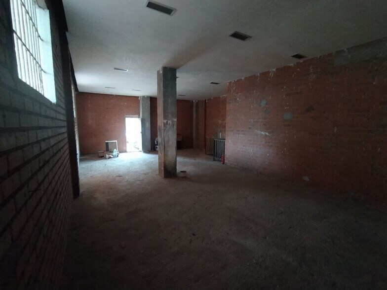 Local commercial dans Cáceres à vendre - Photo de l’immeuble – Image 3 sur 5