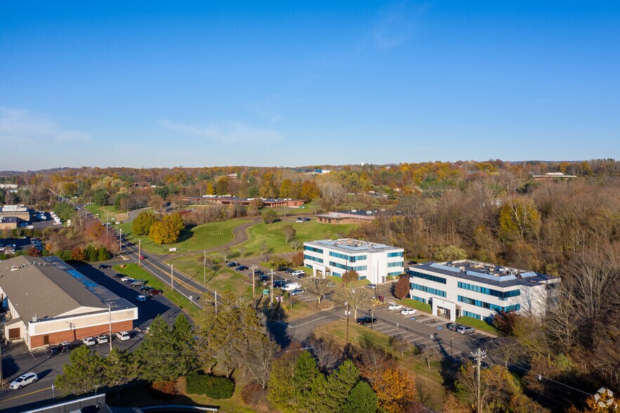 850 N Main Street Ext, Wallingford, CT à vendre - Aérien – Image 3 sur 3