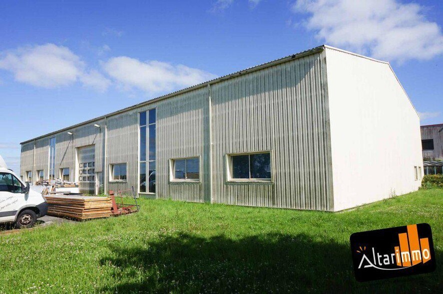 Local d'activités dans Châteaudun à vendre - Photo de l’immeuble – Image 1 sur 5