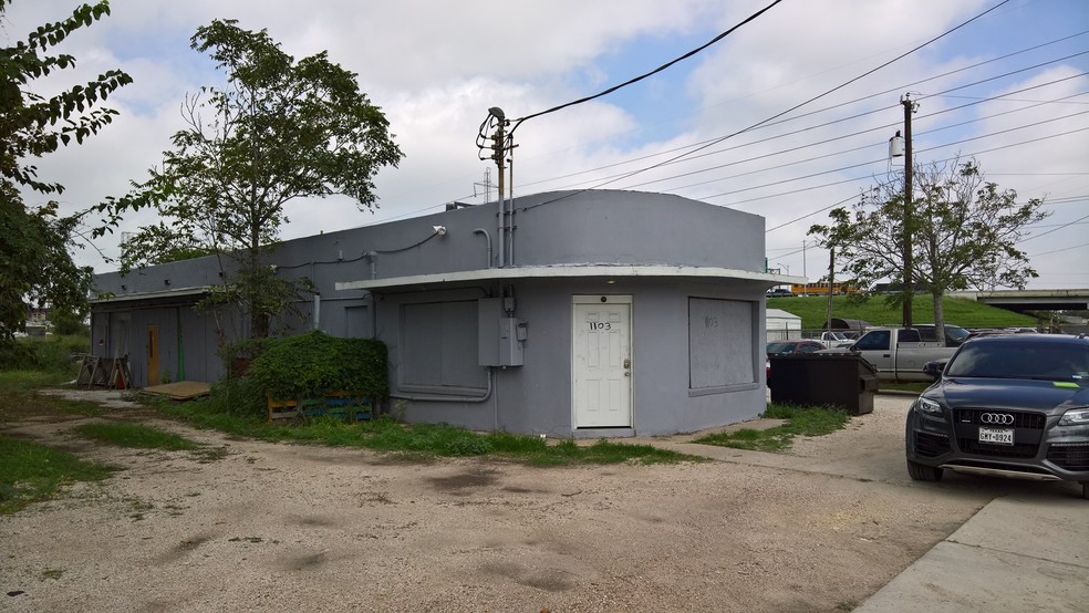 1103 Roosevelt Ave, San Antonio, TX à vendre - Photo principale – Image 1 sur 2