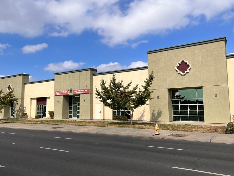 1801 E March Ln, Stockton, CA à louer - Photo de l’immeuble – Image 2 sur 4