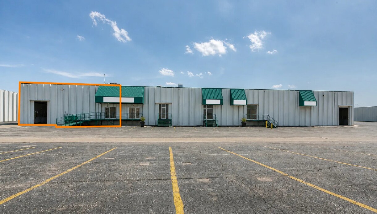 4104-4110 NW Riverside St, Riverside, MO à louer Photo de l’immeuble– Image 1 sur 7