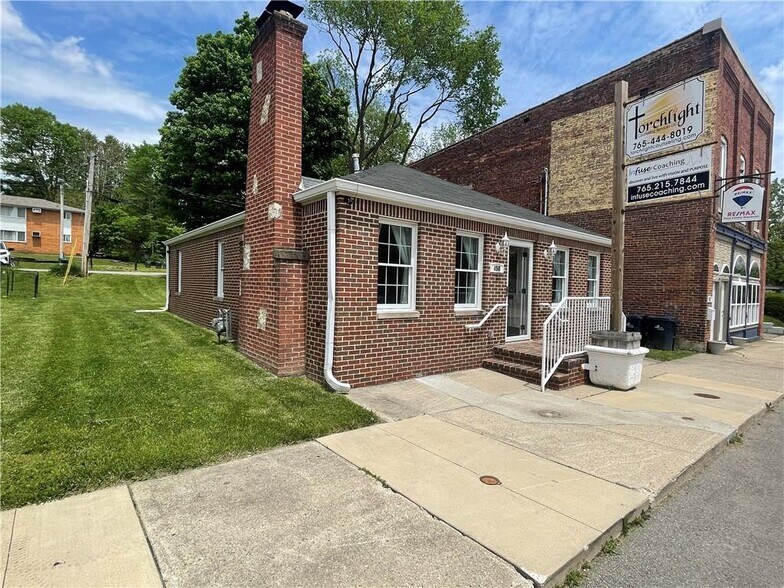 458 Locust St, Middletown, IN à louer - Photo de l’immeuble – Image 3 sur 15