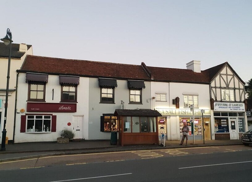 High St, Woking à vendre - Photo de l’immeuble – Image 1 sur 3