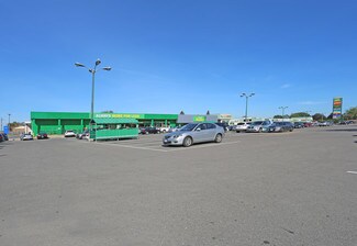 Plus de détails pour 580-640 Mohawk Rd W, Hamilton, ON - Local commercial à louer