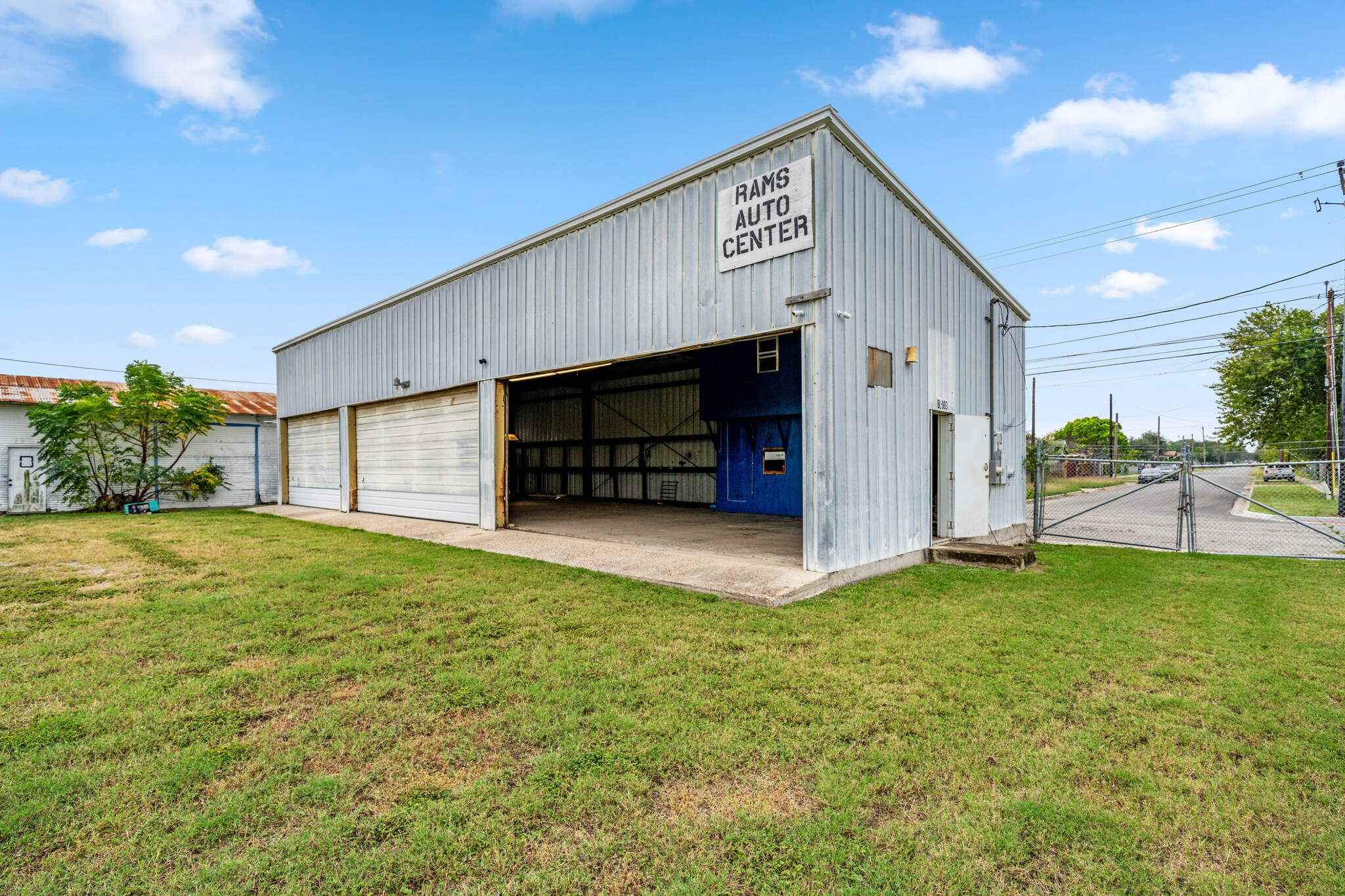 917 S Staples St, Corpus Christi, TX à vendre Photo principale– Image 1 sur 3