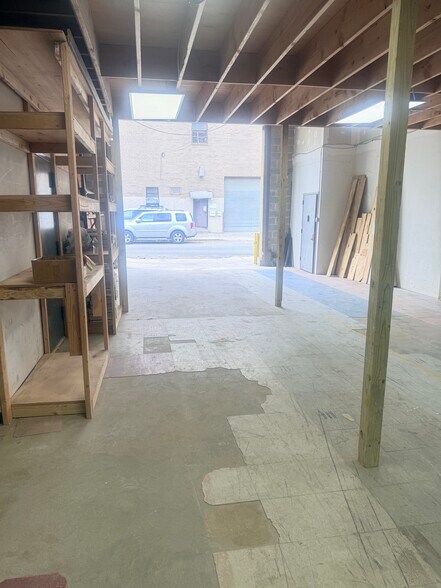 2047 129th St, Flushing, NY à louer - Photo de l’immeuble – Image 2 sur 8