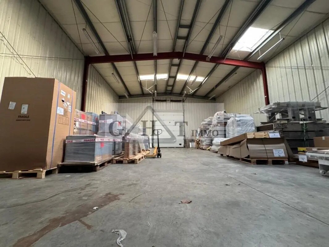 Industriel/Logistique dans Bondoufle à louer Photo de l’immeuble– Image 1 sur 10