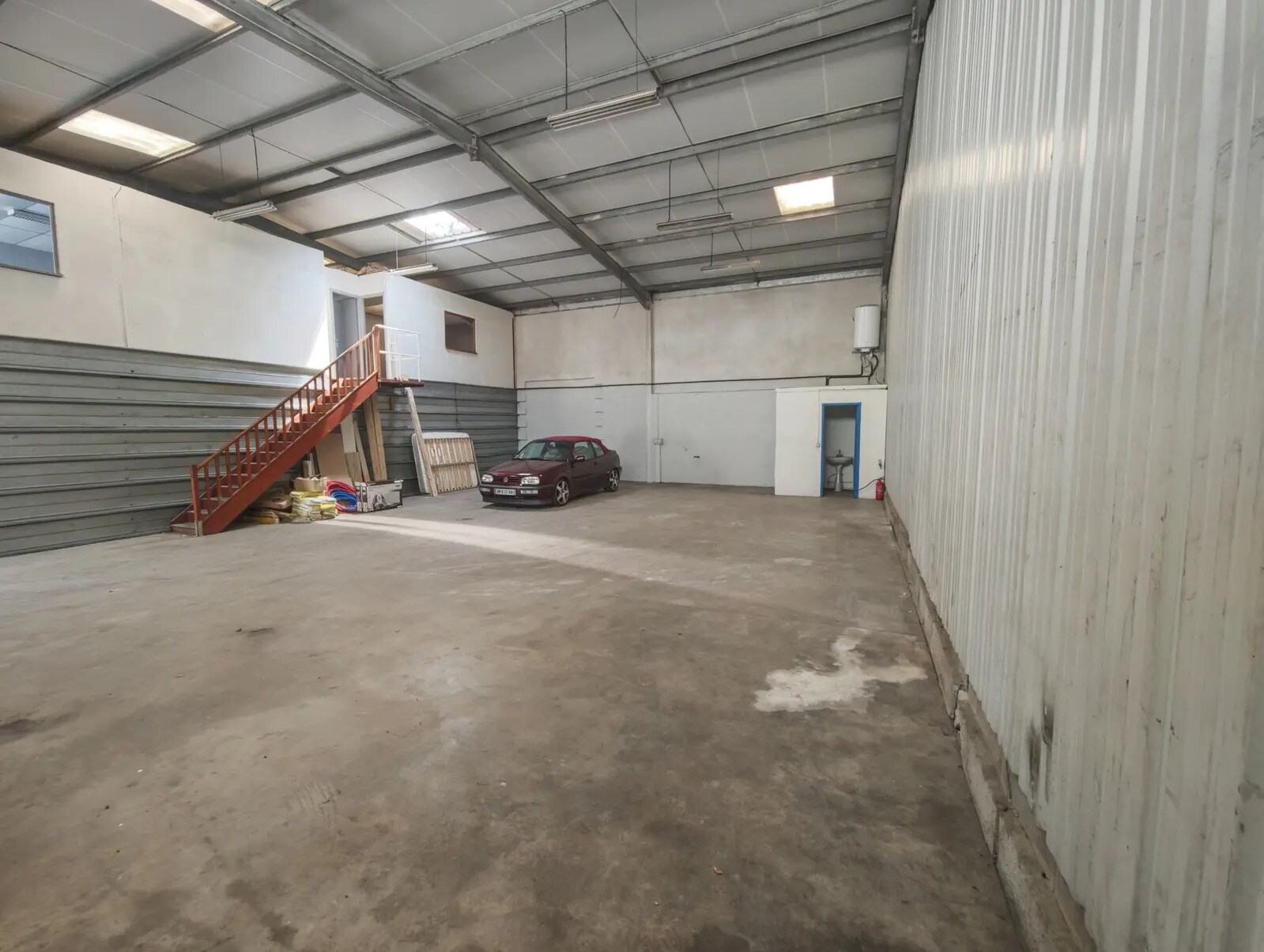 Local d’activités dans Mérignac à louer Photo intérieure– Image 1 sur 6
