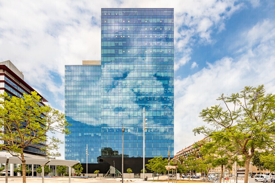 Passeig de la Zona Franca, 105, Barcelone, Barcelona à louer - Photo principale – Image 1 sur 36