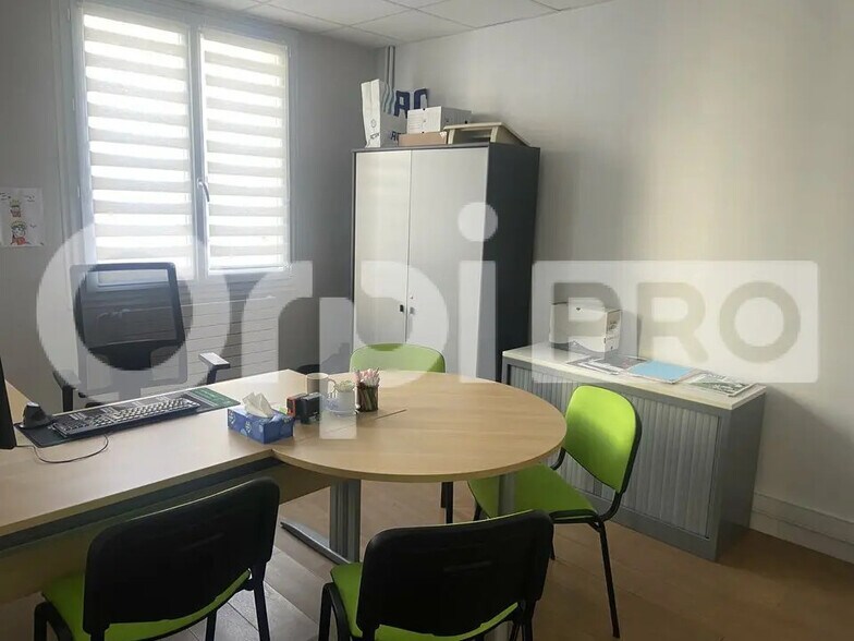 Local d'activités dans Le Havre à vendre - Photo intérieure – Image 2 sur 9