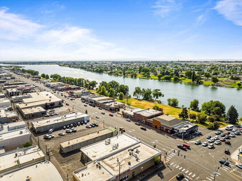 100 E Broadway Ave, Moses Lake, WA à vendre - Aérien – Image 3 sur 44