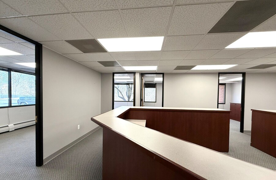 32100 Telegraph Rd, Bingham Farms, MI à louer - Photo intérieure – Image 3 sur 3