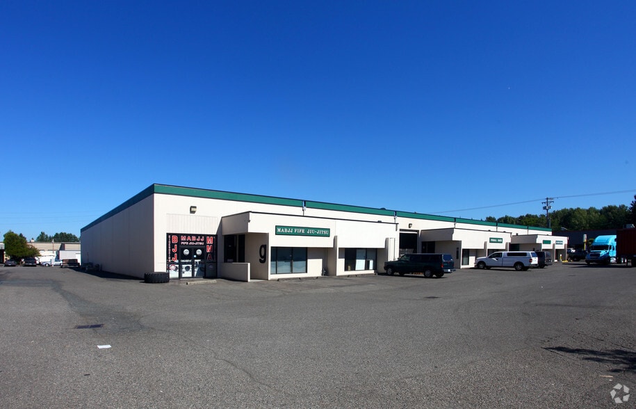 2519 Pacific Hwy E, Fife, WA à louer - Photo principale – Image 1 sur 4