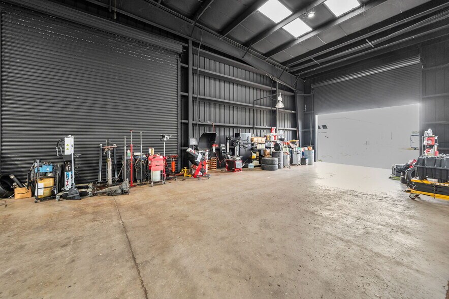 11615 Perpetual Dr, Odessa, FL à louer - Photo de l’immeuble – Image 3 sur 6