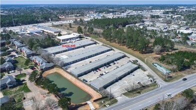 1300 S Frazier St, Conroe, TX à louer Photo intérieure– Image 1 sur 15