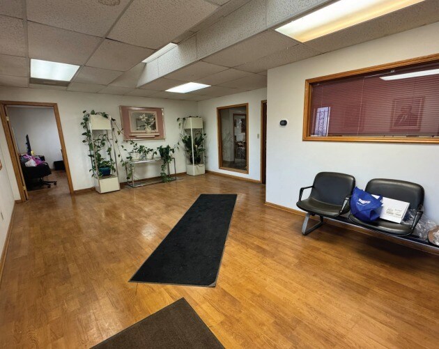 2545 N 30th St, Milwaukee, WI à louer - Photo intérieure – Image 3 sur 6