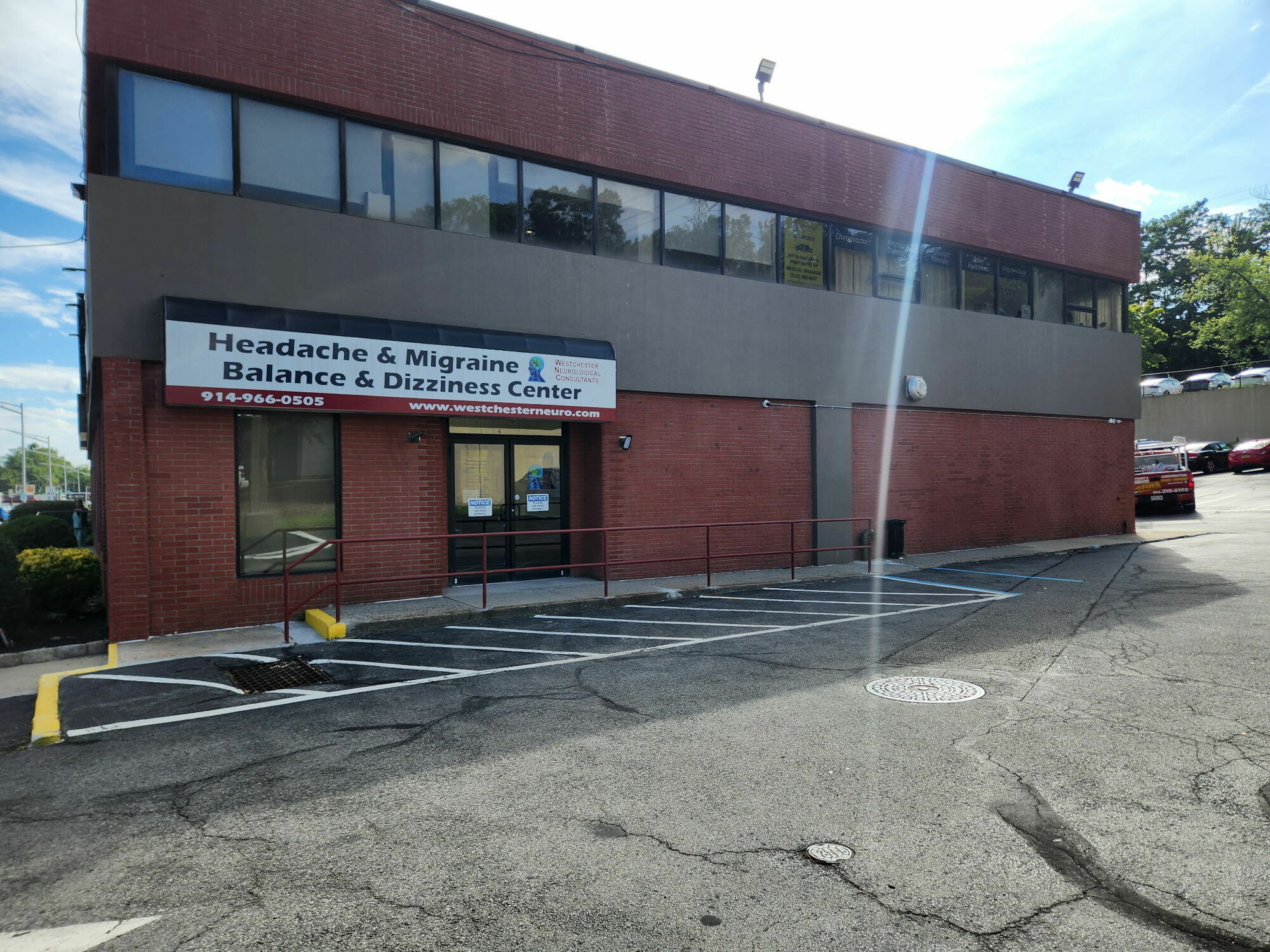 1915 Central Park Ave, Yonkers, NY à louer Photo de l’immeuble– Image 1 sur 10