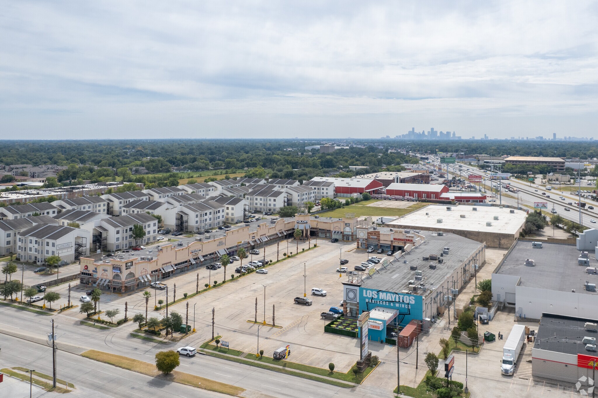 415 W Little York Rd, Houston, TX à louer Aérien– Image 1 sur 13