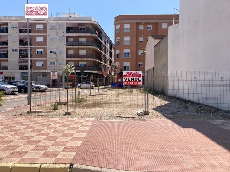 Terrain dans Almussafes, Valencia à vendre - Photo principale – Image 2 sur 3