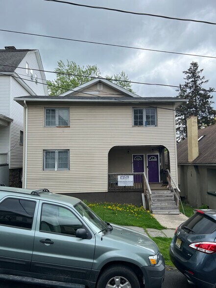 Scranton University Student Housing portefeuille de 5 biens à vendre sur LoopNet.fr - Photo de l’immeuble – Image 3 sur 10
