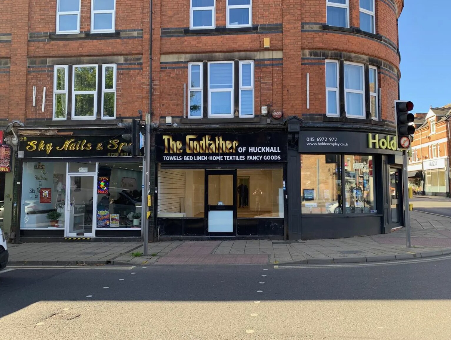 High St, Hucknall à louer Photo principale– Image 1 sur 2
