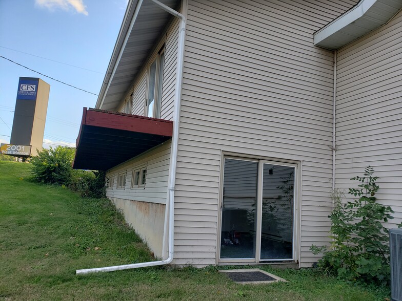 2001 W Monroe St, Springfield, IL à louer - Photo de l’immeuble – Image 3 sur 7