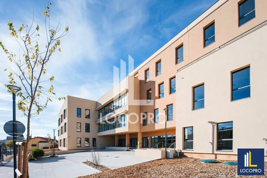 Bureau dans Aix-en-Provence à louer - Photo de l’immeuble – Image 3 sur 16