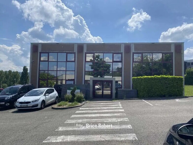Bureau dans L'Isle-d'Abeau à vendre - Photo de l’immeuble – Image 1 sur 11