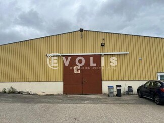 Plus de détails pour Local d’activités à vendre