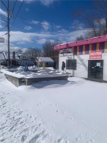 9495 Route 32, Freehold, NY à vendre - Photo de l’immeuble – Image 3 sur 5