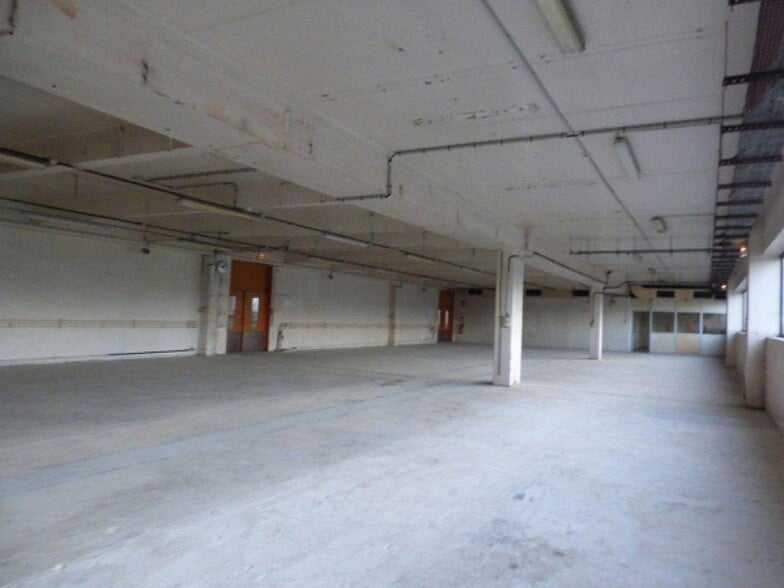 Local d’activités dans Brive-la-Gaillarde à louer - Photo intérieure – Image 2 sur 4