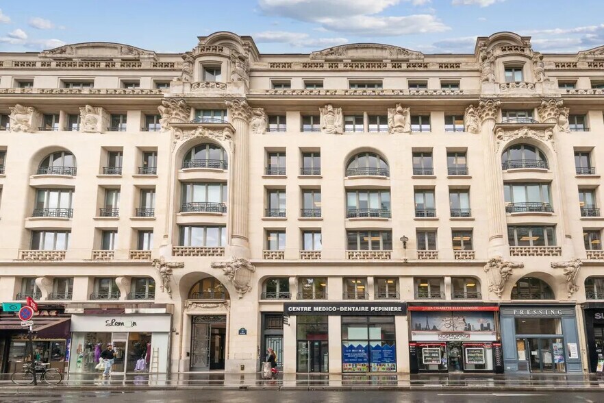 24-26 Rue De La Pépinière, Paris à louer - Photo de l’immeuble – Image 1 sur 17