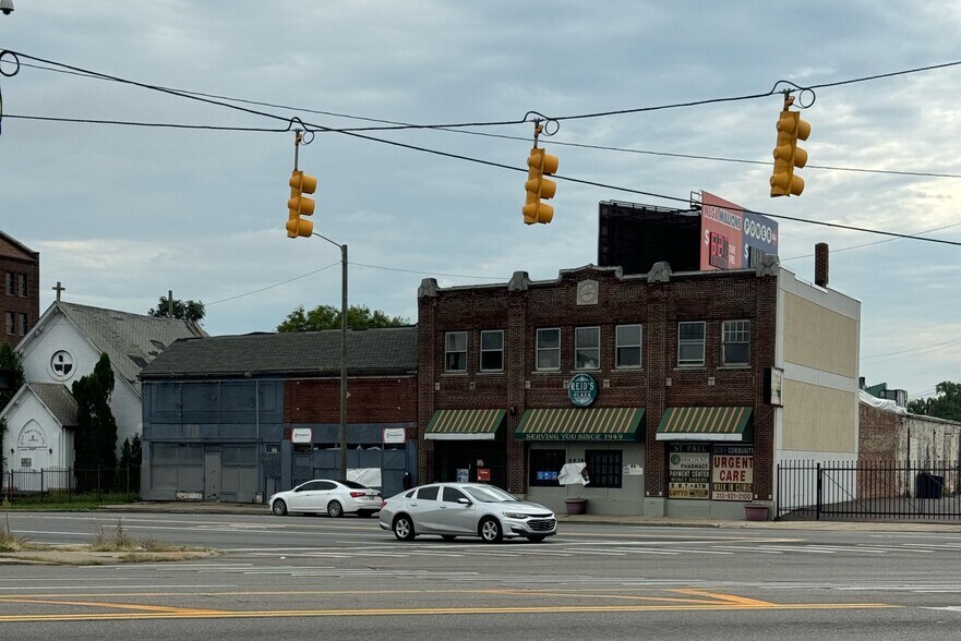 9934-9940 Harper Ave, Detroit, MI à louer - Photo de l’immeuble – Image 3 sur 6