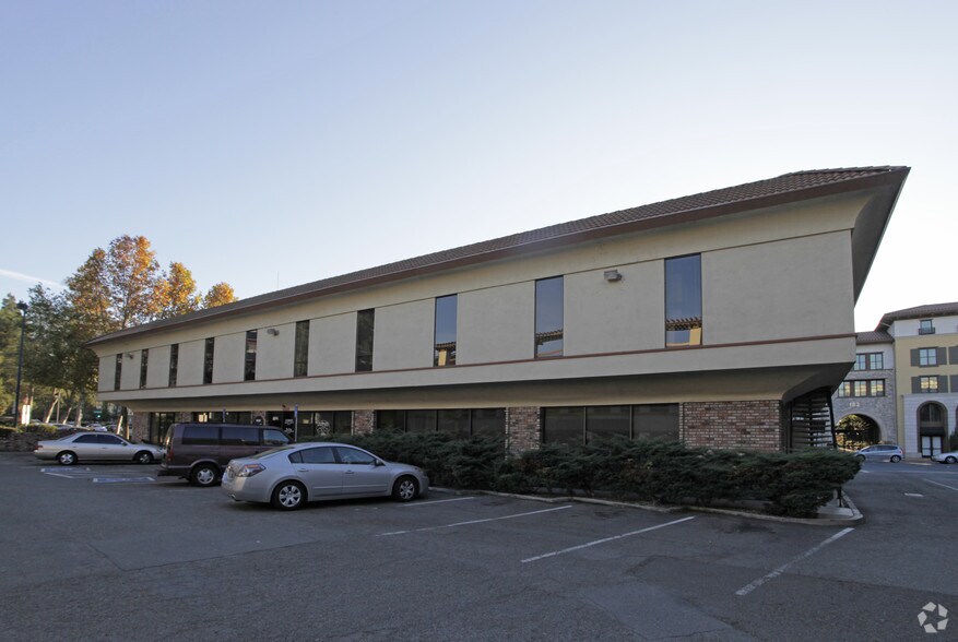 1812-1820 Galindo St, Concord, CA à louer - Photo de l’immeuble – Image 2 sur 3