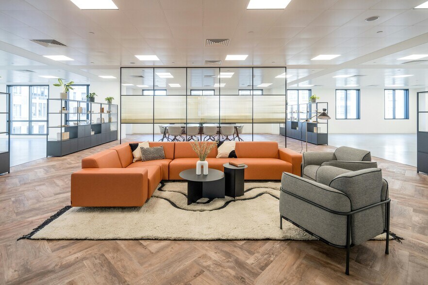 9-11 Westferry Circ, Londres à louer - Photo de l’immeuble – Image 3 sur 41