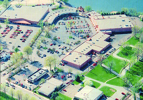 2 River Walk Mall, Charleston, WV à louer - Aérien – Image 2 sur 19