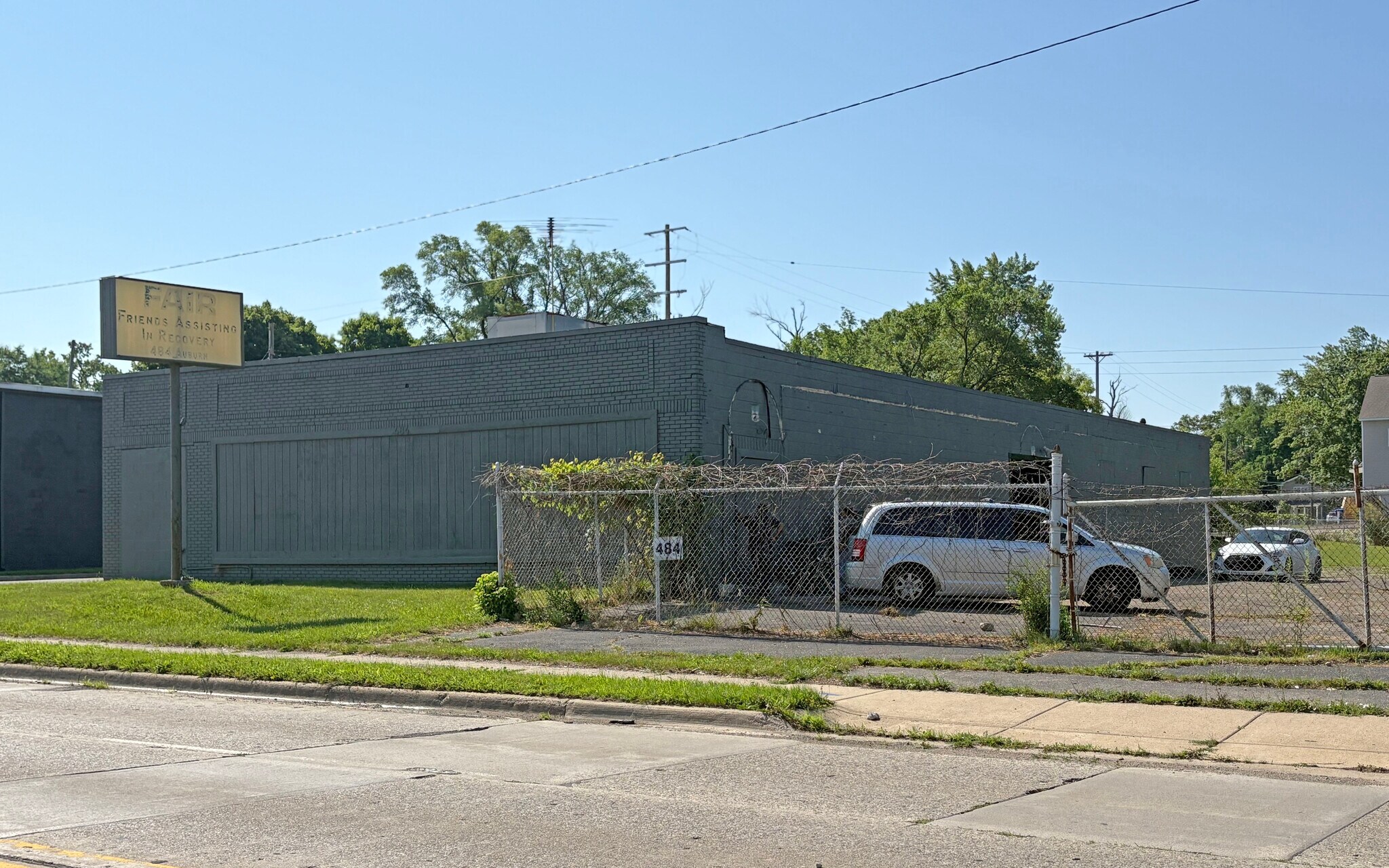 484 Auburn Ave, Pontiac, MI à louer Photo principale– Image 1 sur 8