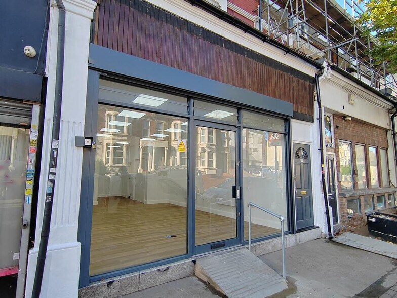 83 Acton Ln, Londres à louer - Photo de l’immeuble – Image 3 sur 15