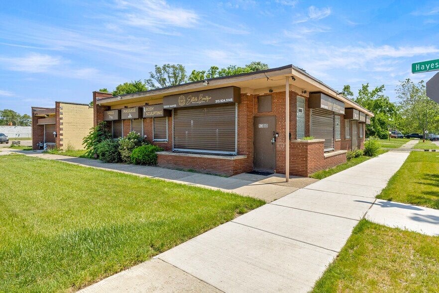 13000 Hayes St, Detroit, MI à vendre - Photo de l’immeuble – Image 2 sur 32